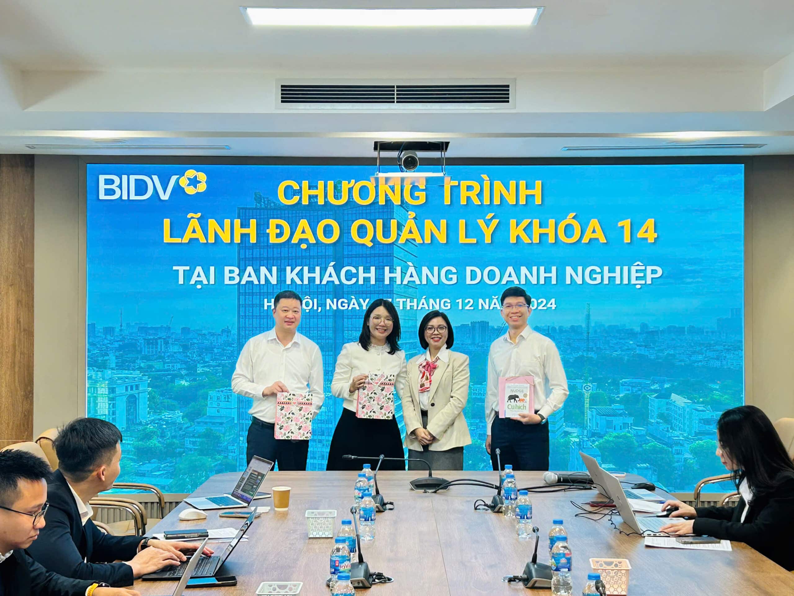 Ban KHDN tham gia chương trình đào tạo thực tế cùng với các anh chị lớp Lãnh đạo Quản lý khóa 14